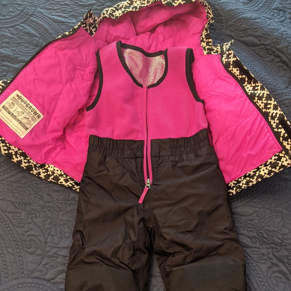 Toddler coat and snow bibs